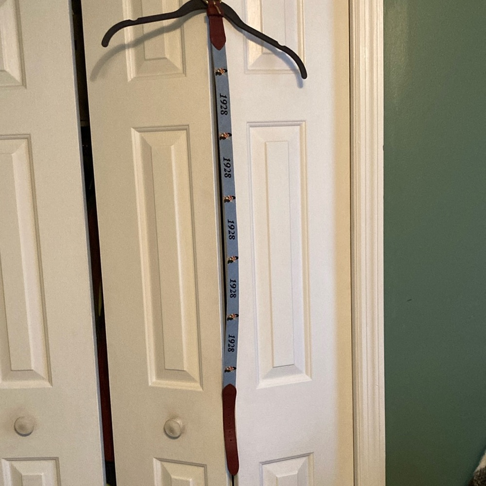 Needlepaint belt Highlands country club size 36